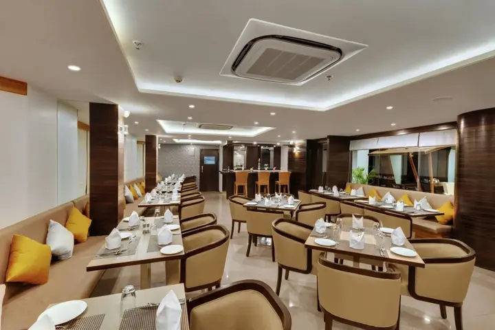 Пимпри-Чинчвад: The Fern Residency, MIDC - Pune