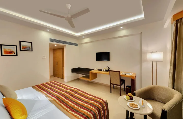 Пимпри-Чинчвад: The Fern Residency, MIDC - Pune