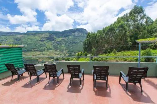 Чиннаканал: Mountain Hut Resorts