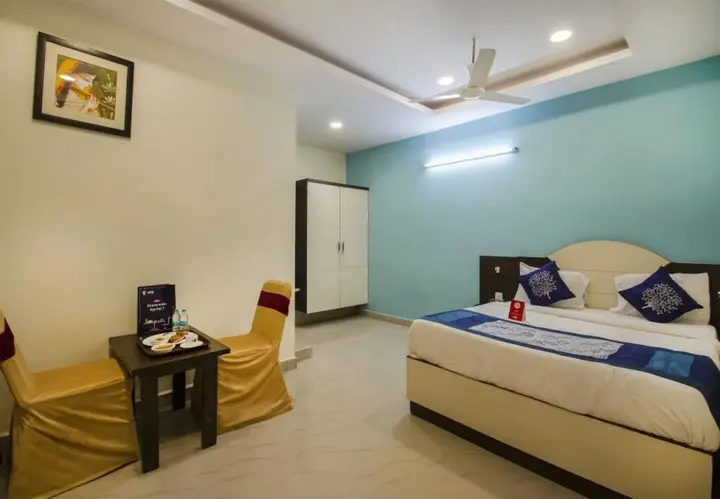 Хидерабад: OYO 3968 Chandras Residency