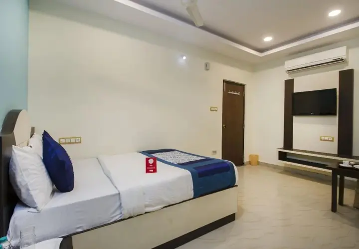 Хидерабад: OYO 3968 Chandras Residency