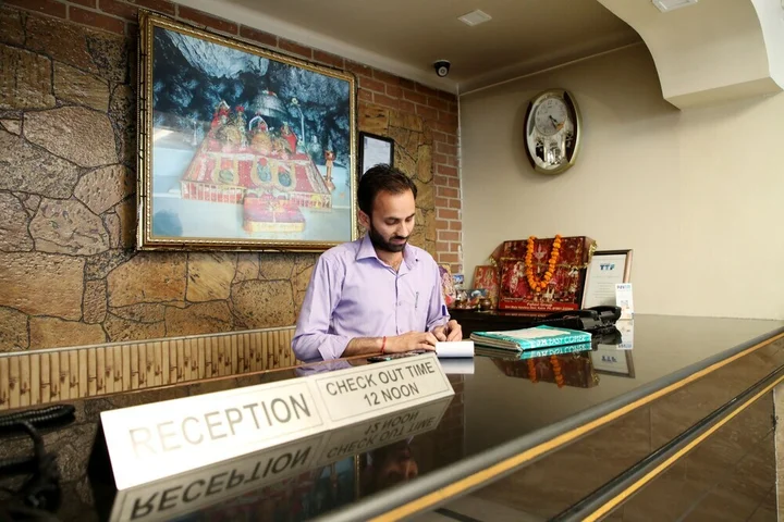 Катра: Hotel Vipul Palace