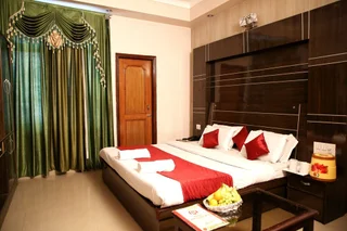 Катра: Hotel Vipul Palace