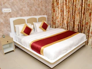 Мератх: Hotel Grant Deluxe