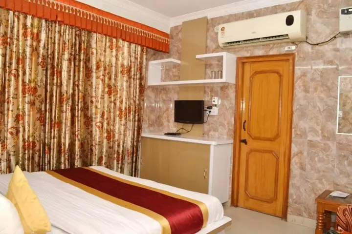 Мератх: Hotel Grant Deluxe