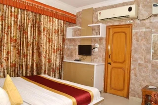 Мератх: Hotel Grant Deluxe