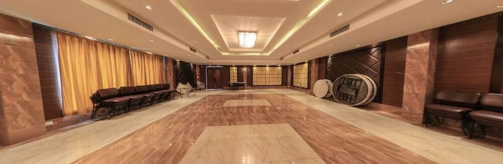 Пури: Chanakya BNR Hotel Puri