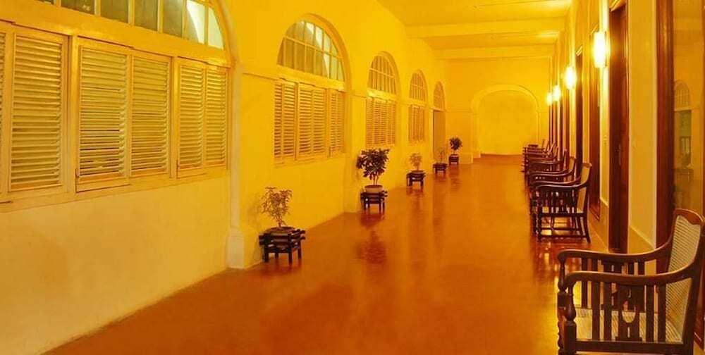 Пури: Chanakya BNR Hotel Puri