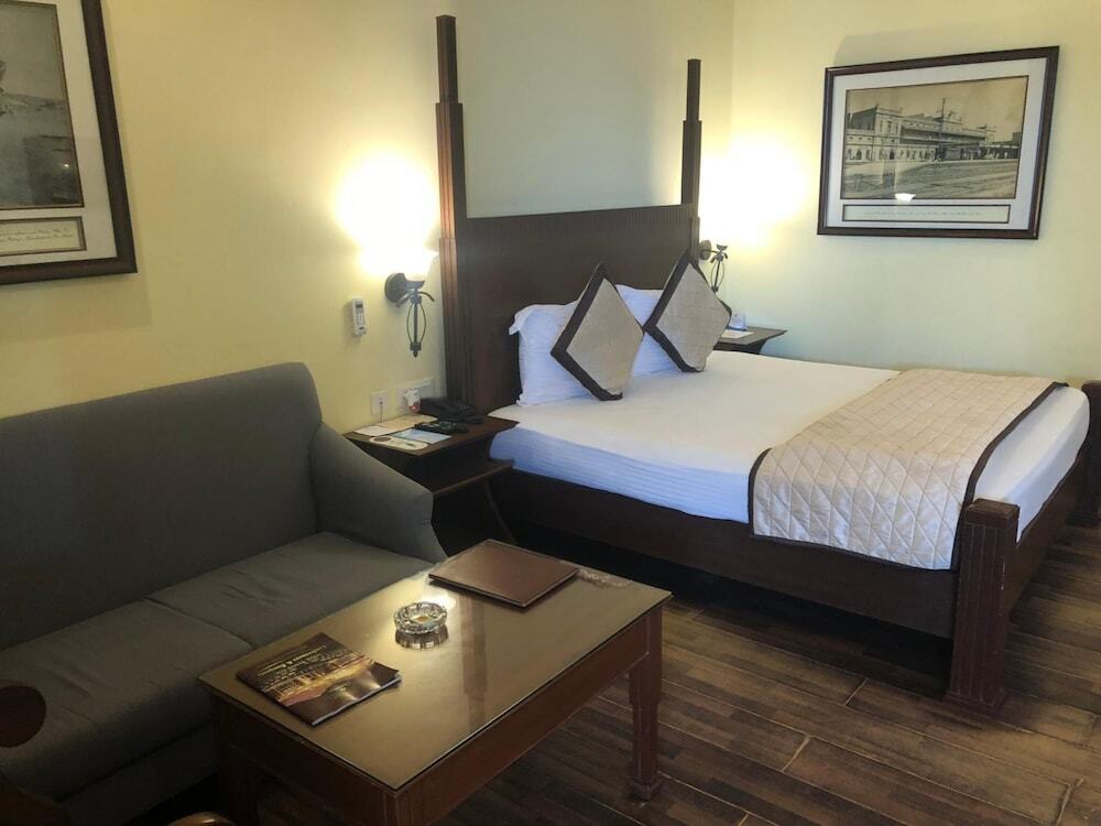Пури: Chanakya BNR Hotel Puri