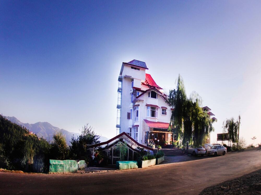 Куфри: Golf Links Resort by OYO Rooms
