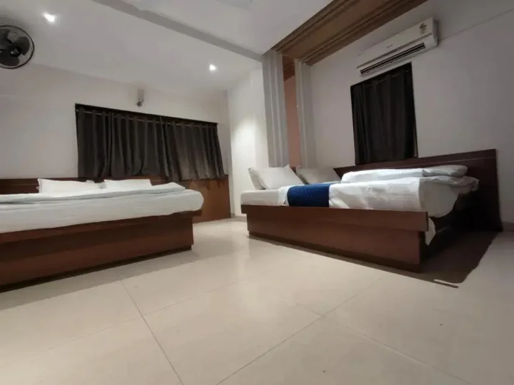 Ширди: Anand Palace