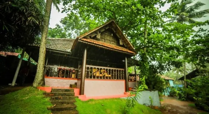 Варкала: Varkala Marine Palace