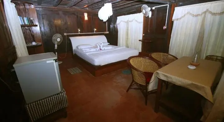 Варкала: Varkala Marine Palace