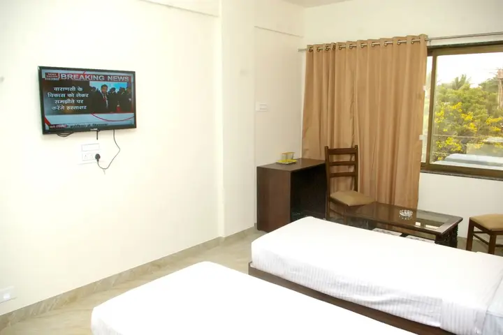 Ахмеднагар: Hotel Gulmohar Pride