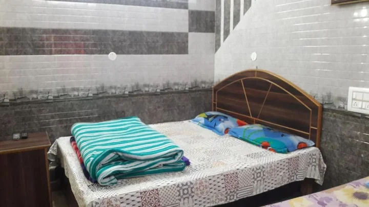 Харидвар: Goroomgo Sai Kripa Guest House haridwar