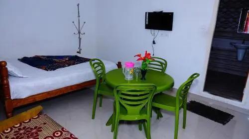 Куттикканам: Thekkekara Tourist Home Vagamon
