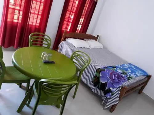 Куттикканам: Thekkekara Tourist Home Vagamon