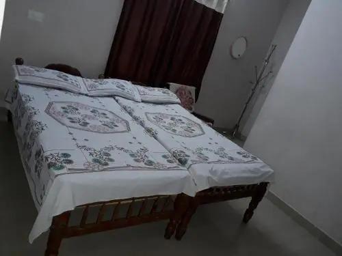 Куттикканам: Thekkekara Tourist Home Vagamon