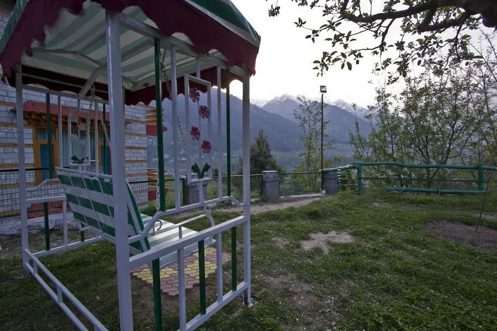 Манали: Foghills Cottages