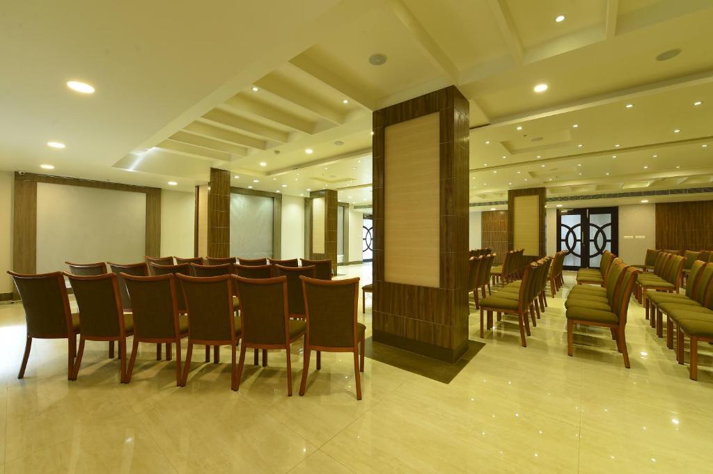 Тирруччираппалли: Mayas Kem Pride Hotel