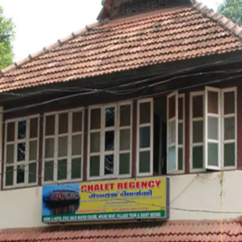 Аллеппи: Chalet Regency