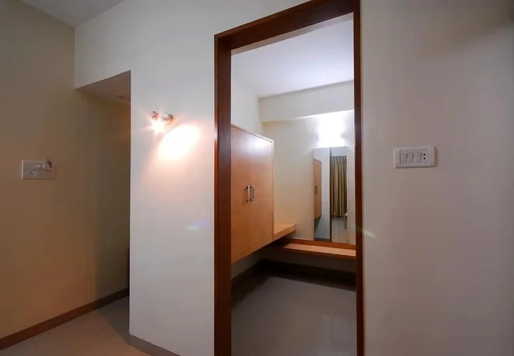 Нашик: Hotel New Holiday Plaza