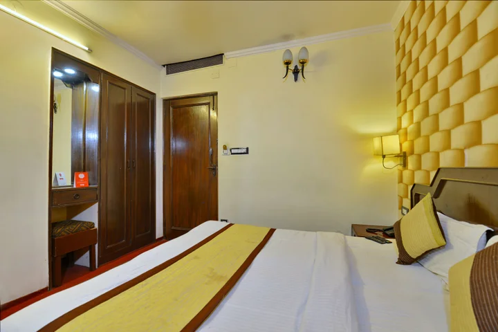 Джайпур: Hotel Maharani Plaza