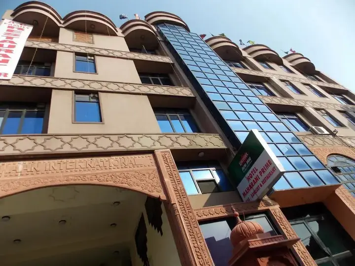 Джайпур: Hotel Maharani Plaza