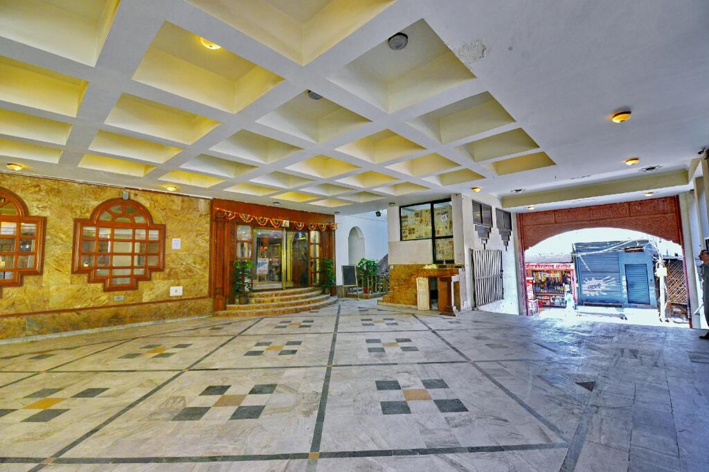 Джайпур: Hotel Maharani Plaza