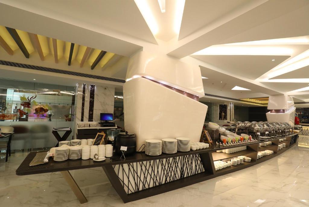 Тхане: Отель The Byke Suraj Plaza Veg