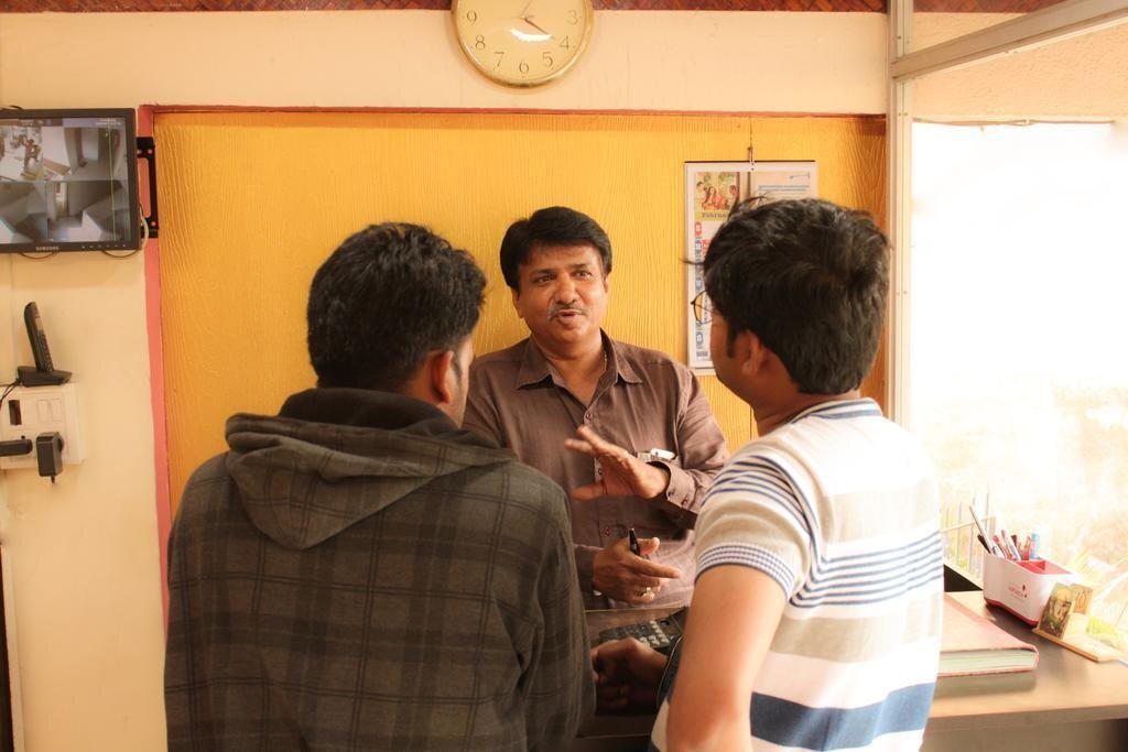 Мумбаи: Surya Residency