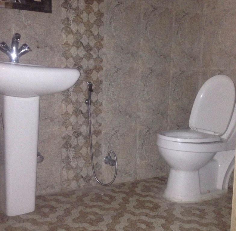Шринагар: Hotel Babu