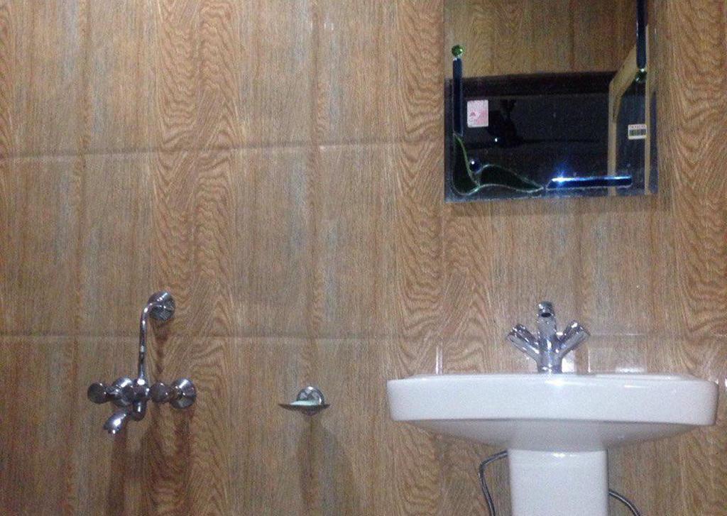 Шринагар: Hotel Babu
