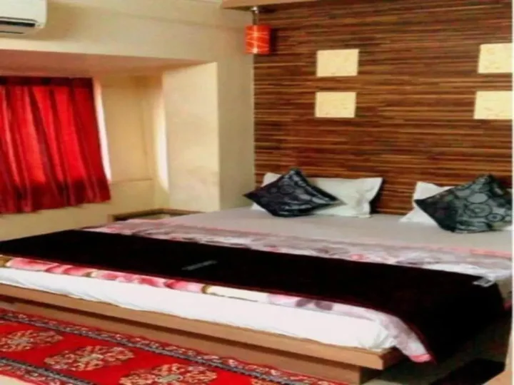 Джайпур: OYO 2289 Hotel Radha Palace