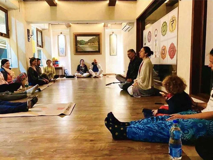 Ришикеш: Yog Niketan by Sanskriti