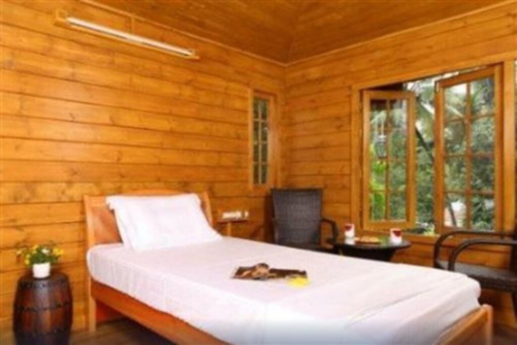 Эрамаллур: Woodhive Serviced Villa