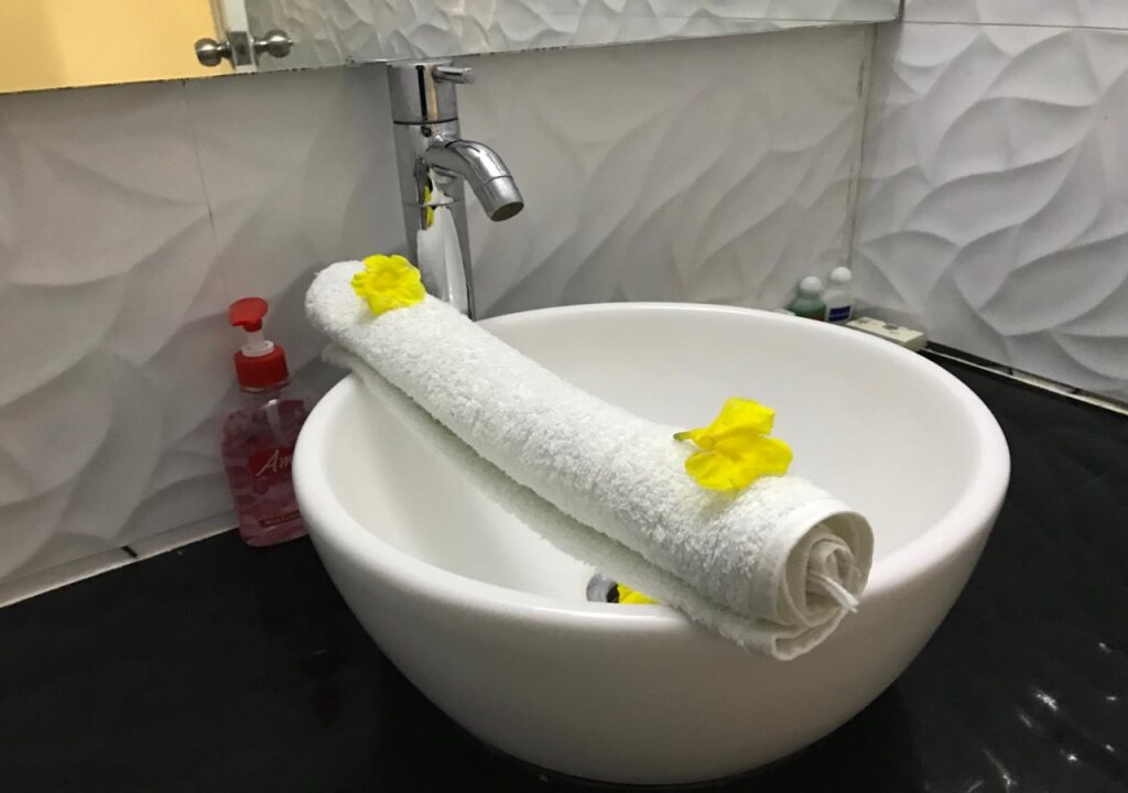Коччи: Daffodils Spice Court