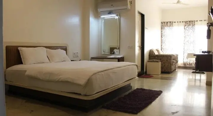 Нандед: Hotel Manju Palace