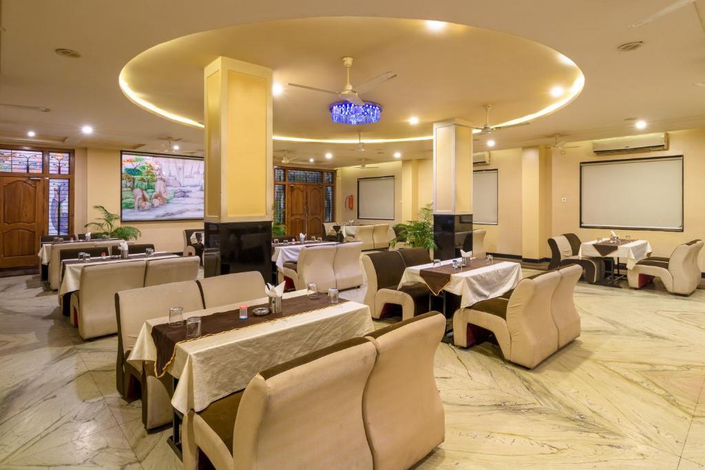 Hotel Manju Palace — фото 2