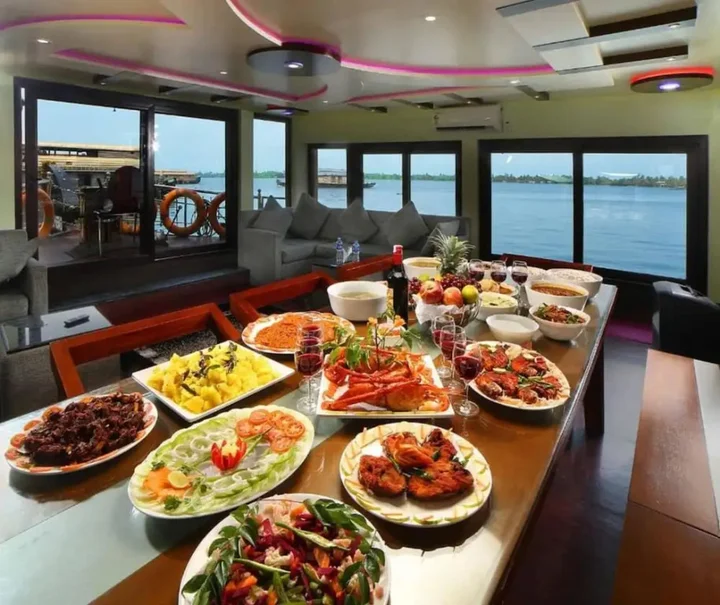 Аллеппи: Kerala Vacation Houseboat