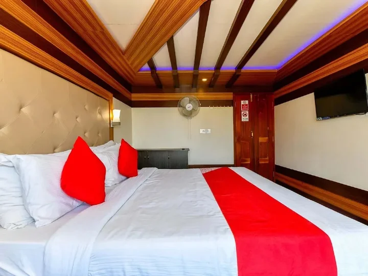 Аллеппи: Kerala Vacation Houseboat
