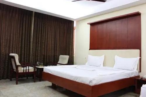 Пунди: Taj Samudra Hotel & Restaurants
