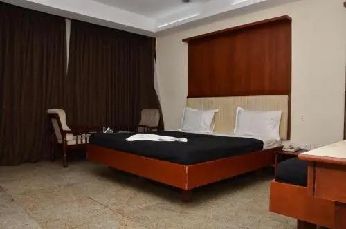 Пунди: Taj Samudra Hotel & Restaurants