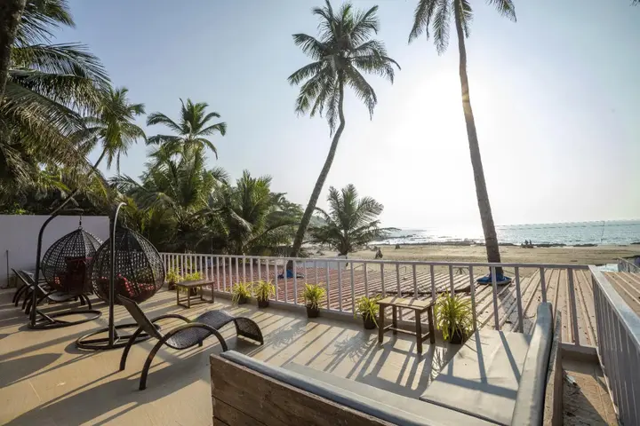 Вагатор: Antares Beach Resort