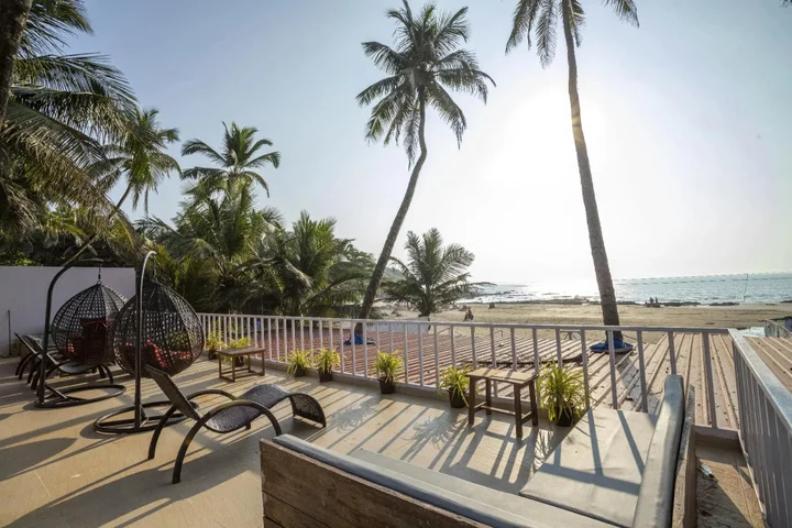 Вагатор: Antares Beach Resort