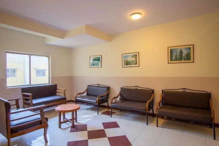 Бангалор: OYO 3722 Hotel StayEasy Majestic