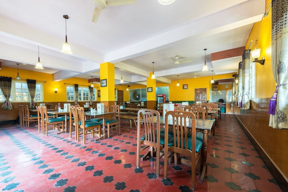 OYO 3722 Hotel StayEasy Majestic — фото 6