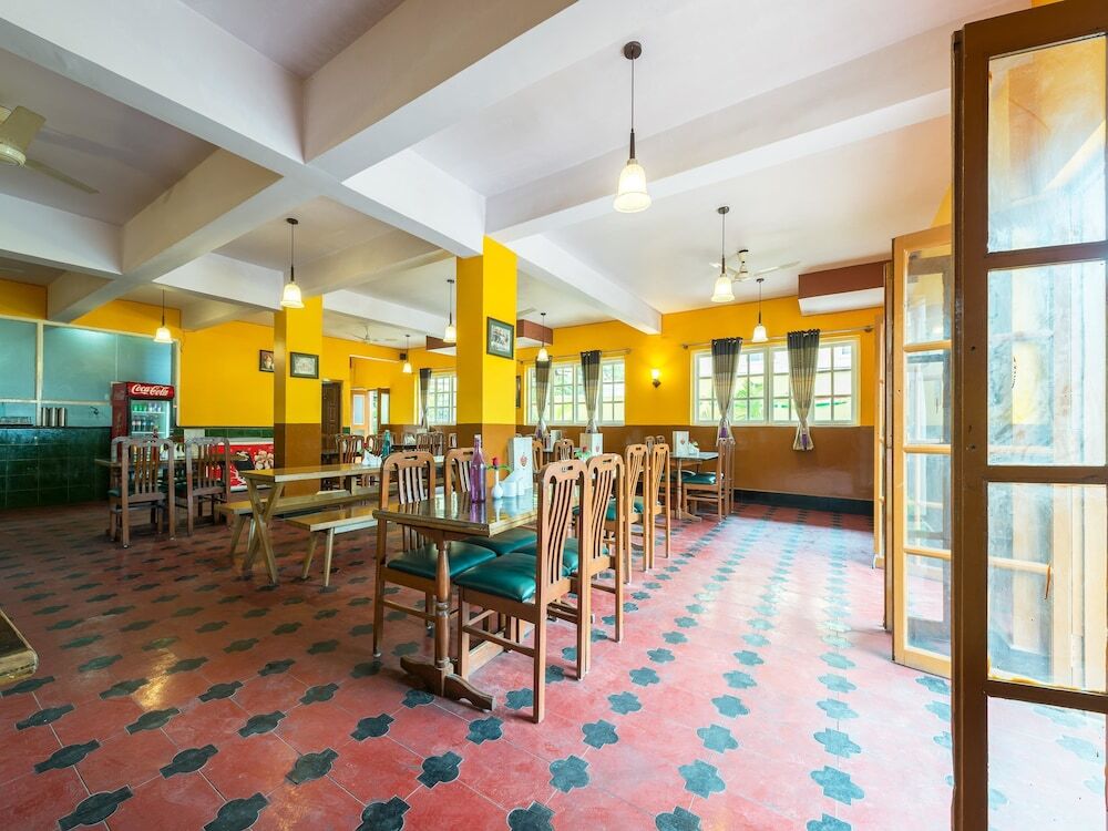 Бангалор: OYO 3722 Hotel StayEasy Majestic