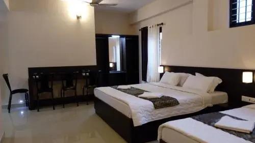 Кумили: Charles Premier Inn