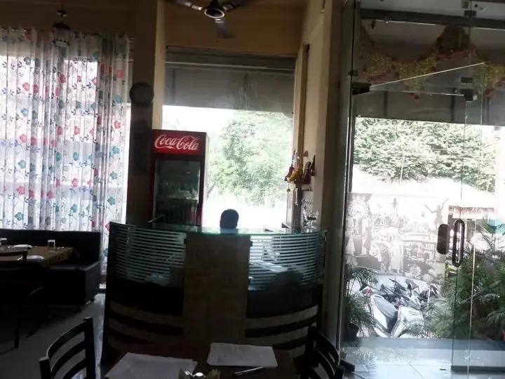 Колхапур: Dakkhan Lodging